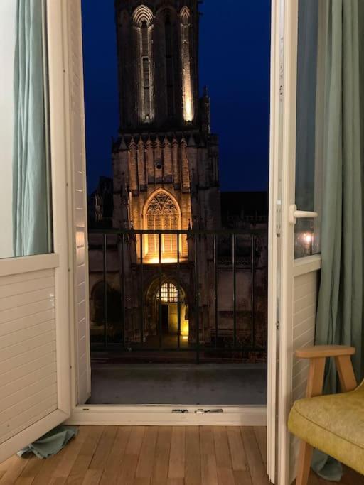 Appart 90M2 Lumineux, Centre, Vue Eglise Penchee Caen Ngoại thất bức ảnh